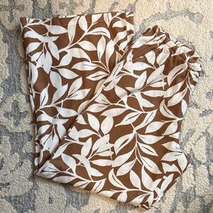 Sincerely Jules Brown and White Print Pants